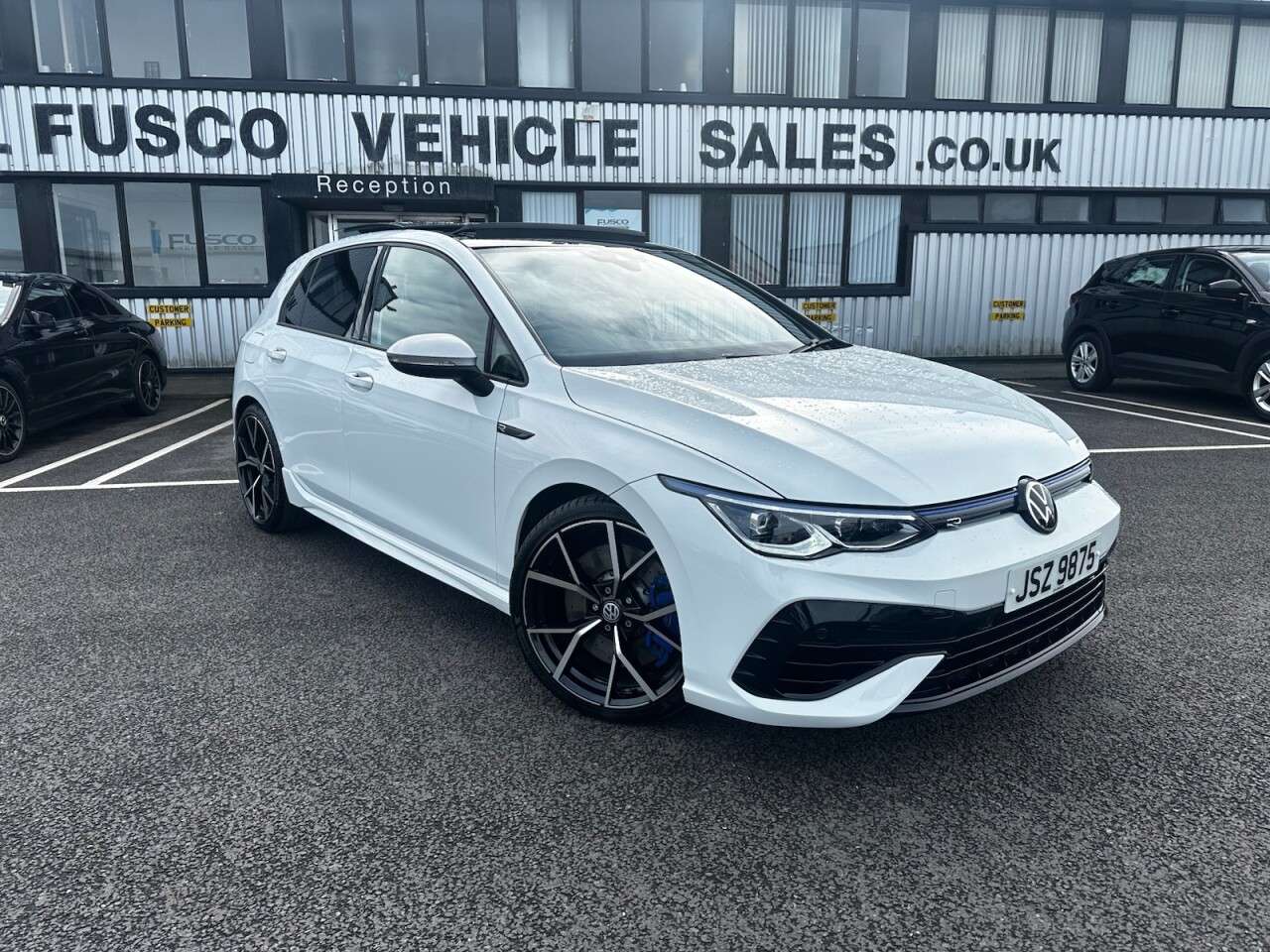 A 2023 VOLKSWAGEN GOLF 2.0 TSI R Hatchback 5dr Petrol DSG 4Motion Euro 6 (s/s) (320 ps) Pan Roof U A 2023 VOLKSWAGEN GOLF 2.0 TSI R Hatchback 5dr Petrol DSG 4Motion Euro 6 (s/s) (320 ps) Pan Roof U