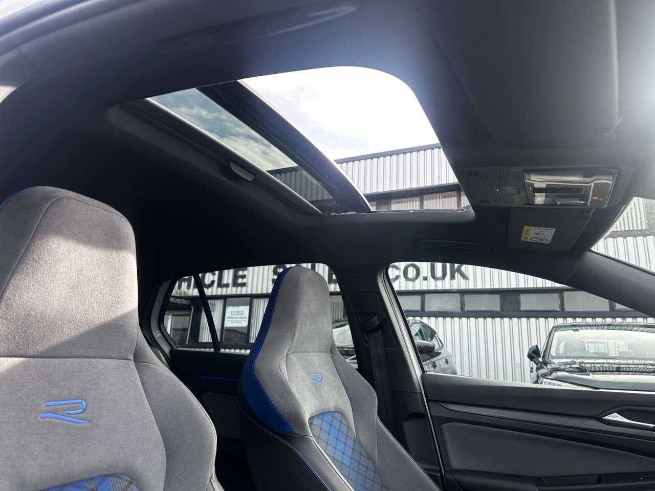 2023 VOLKSWAGEN GOLF 2023 VOLKSWAGEN GOLF