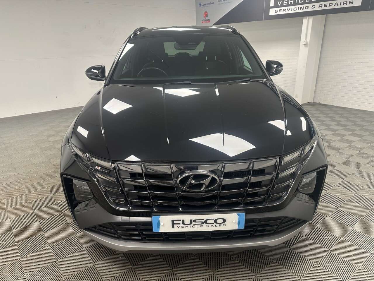 A 2022 HYUNDAI TUCSON 1.6 h T-GDi N Line SUV 5dr Petrol Hybrid Auto Euro 6 (s/s) (230 ps) Reversi A 2022 HYUNDAI TUCSON 1.6 h T-GDi N Line SUV 5dr Petrol Hybrid Auto Euro 6 (s/s) (230 ps) Reversi