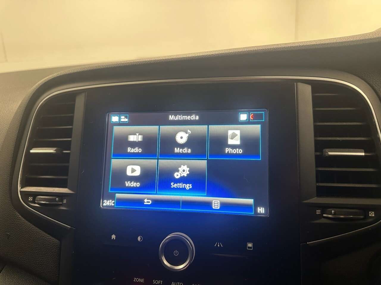 2019 RENAULT MEGANE 2019 RENAULT MEGANE