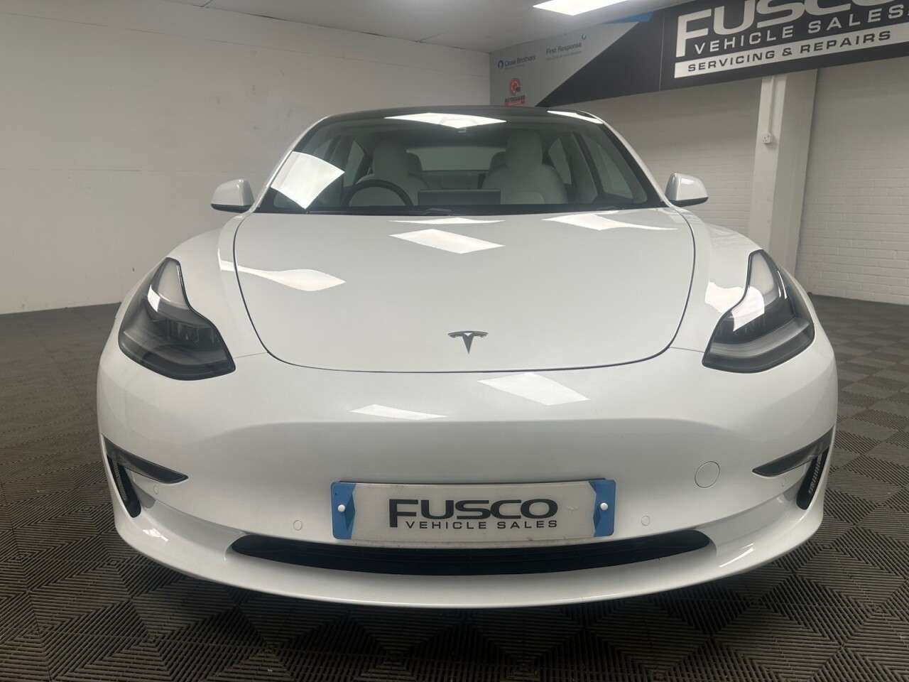 A 2021 TESLA MODEL 3 (Dual Motor) Long Range Saloon 4dr Electric Auto 4WDE (346 ps) 1 Owner, Vir A 2021 TESLA MODEL 3 (Dual Motor) Long Range Saloon 4dr Electric Auto 4WDE (346 ps) 1 Owner, Vir