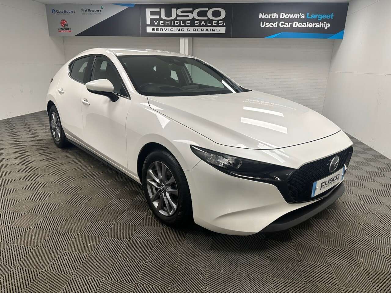 A 2021 MAZDA MAZDA3 2.0 e-SKYACTIV-G MHEV SE-L Hatchback 5dr Petrol Manual Euro 6 (s/s) (122 ps A 2021 MAZDA MAZDA3 2.0 e-SKYACTIV-G MHEV SE-L Hatchback 5dr Petrol Manual Euro 6 (s/s) (122 ps