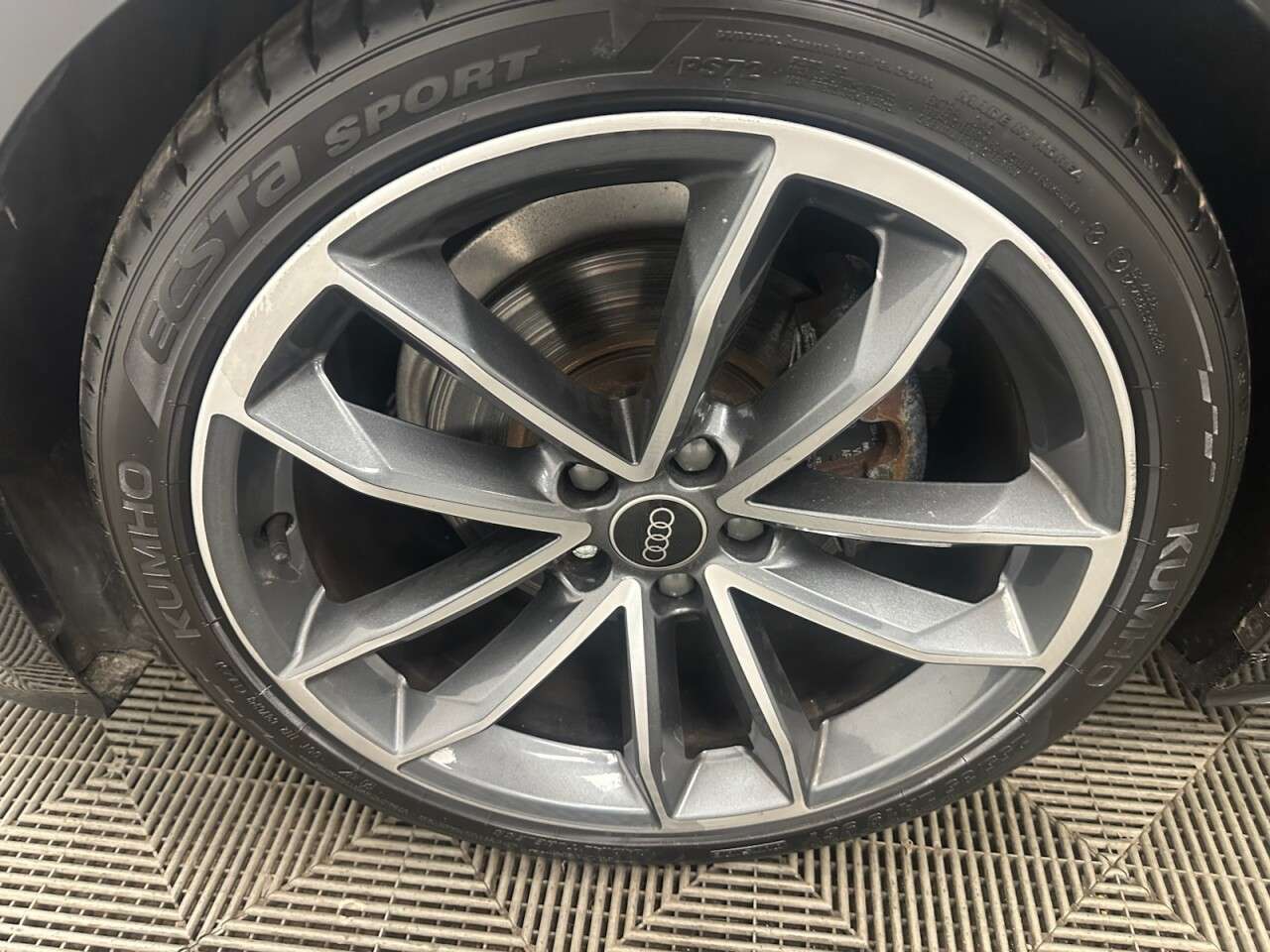 A 2023 AUDI A5 2.0 TFSI 35 S line Sportback 5dr Petrol S Tronic Euro 6 (s/s) (150 ps) 1 Ow A 2023 AUDI A5 2.0 TFSI 35 S line Sportback 5dr Petrol S Tronic Euro 6 (s/s) (150 ps) 1 Ow