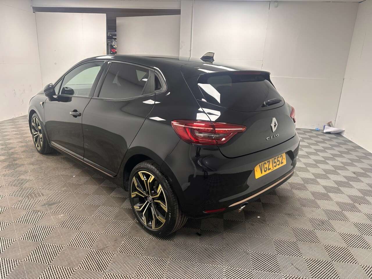 2021 RENAULT CLIO 2021 RENAULT CLIO