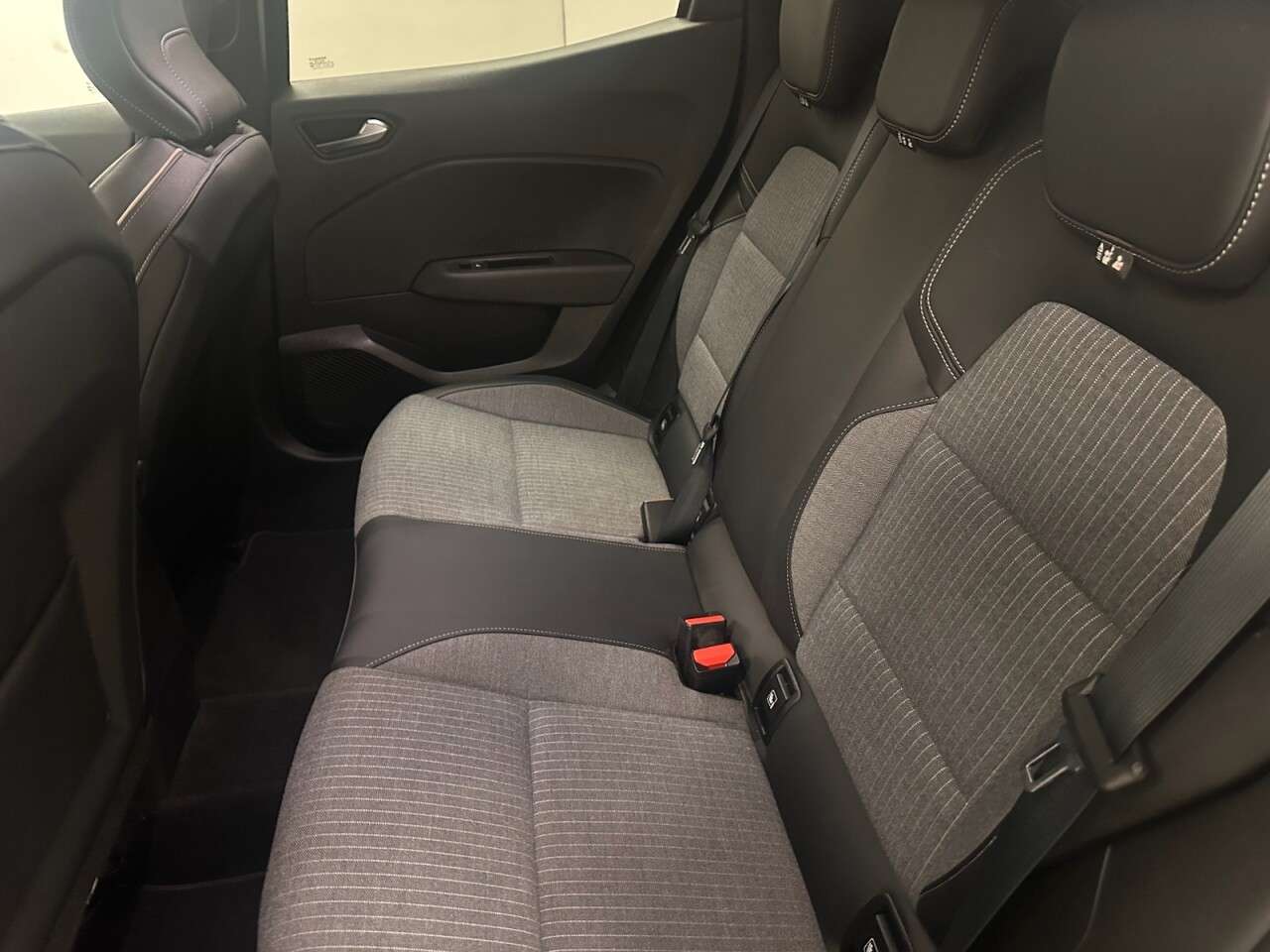 2021 RENAULT CLIO 2021 RENAULT CLIO