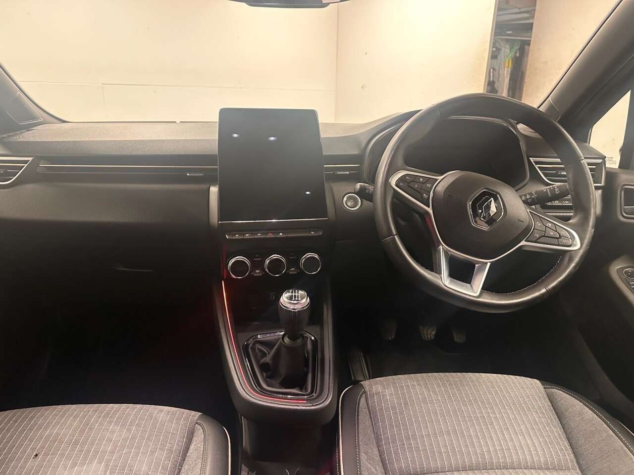 2021 RENAULT CLIO 2021 RENAULT CLIO