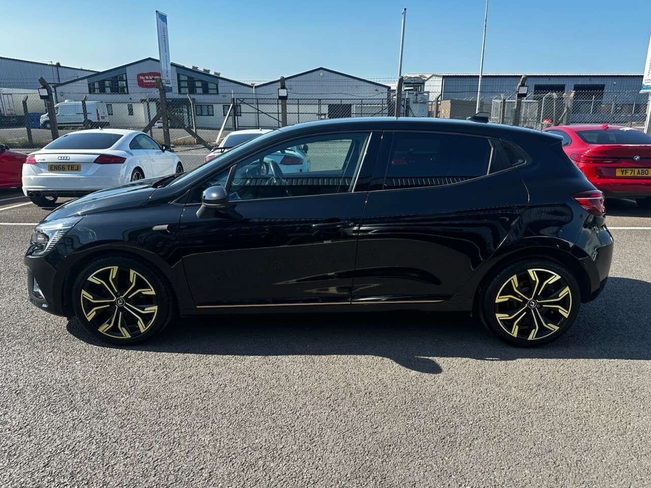 2021 RENAULT CLIO 2021 RENAULT CLIO