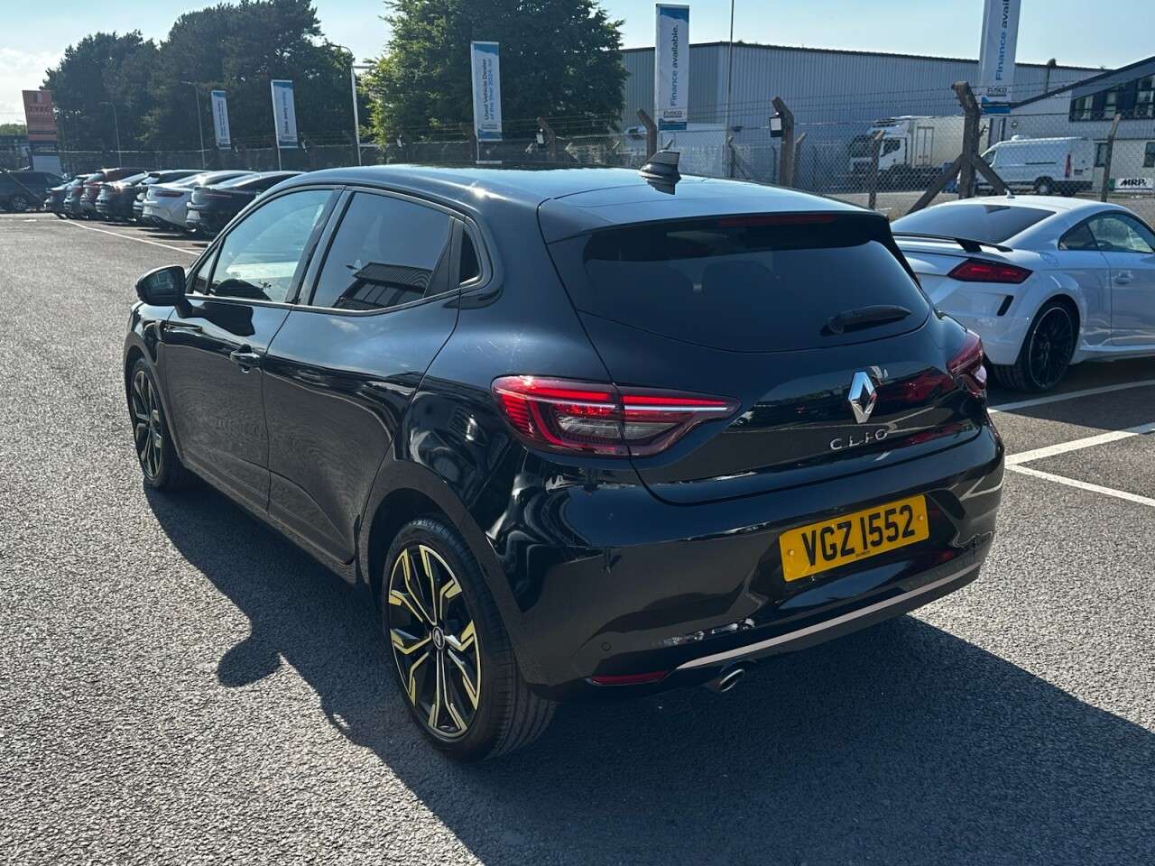 2021 RENAULT CLIO 2021 RENAULT CLIO