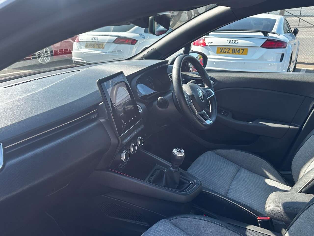 2021 RENAULT CLIO 2021 RENAULT CLIO