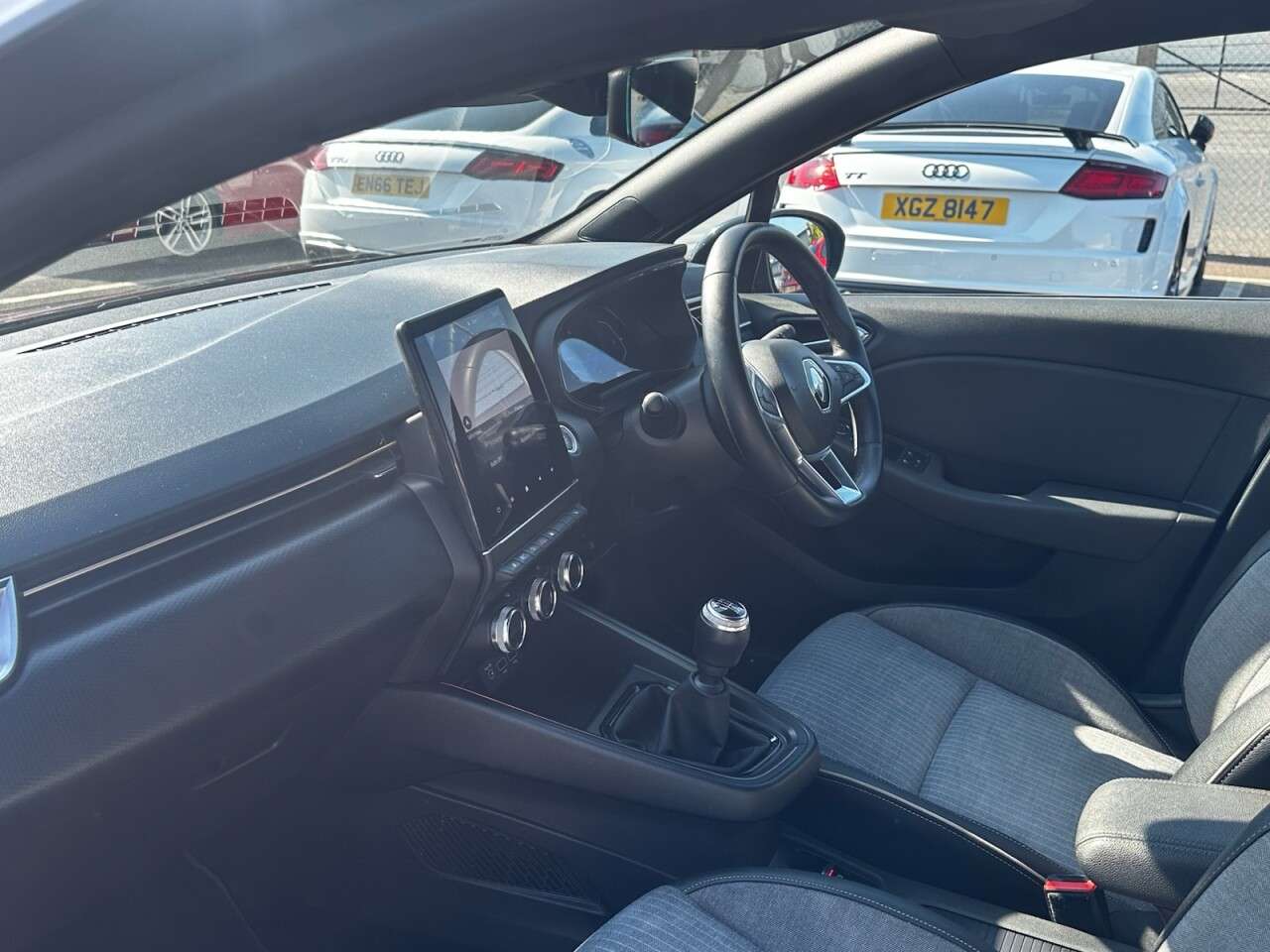 2021 RENAULT CLIO 2021 RENAULT CLIO