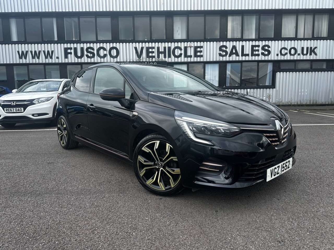 A 2021 RENAULT CLIO 1.0 TCe Lutecia Hatchback 5dr Petrol Manual Euro 6 (s/s) (90 ps) Apple Car A 2021 RENAULT CLIO 1.0 TCe Lutecia Hatchback 5dr Petrol Manual Euro 6 (s/s) (90 ps) Apple Car