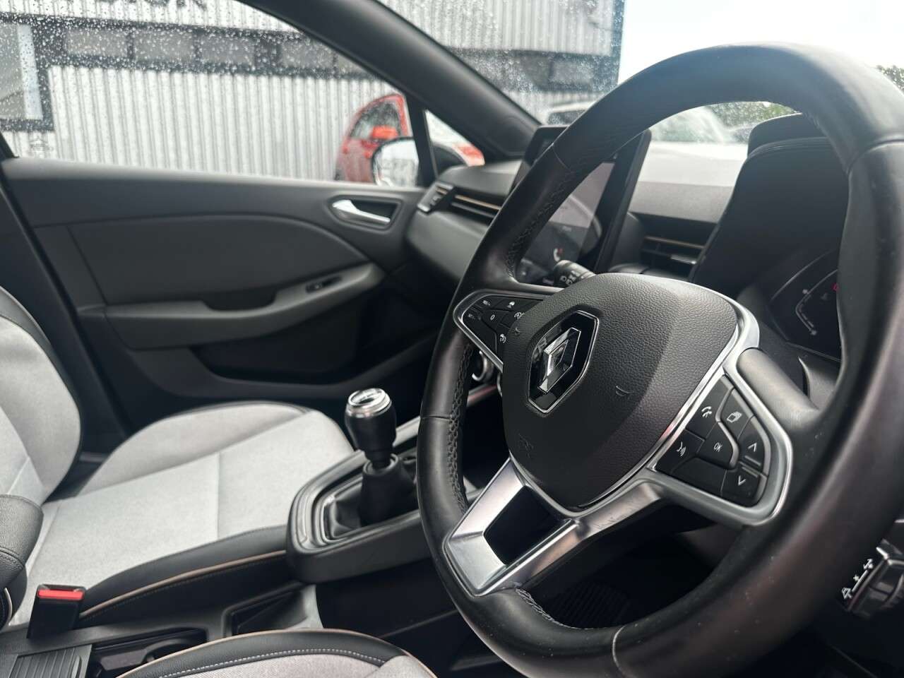 2021 RENAULT CLIO 2021 RENAULT CLIO