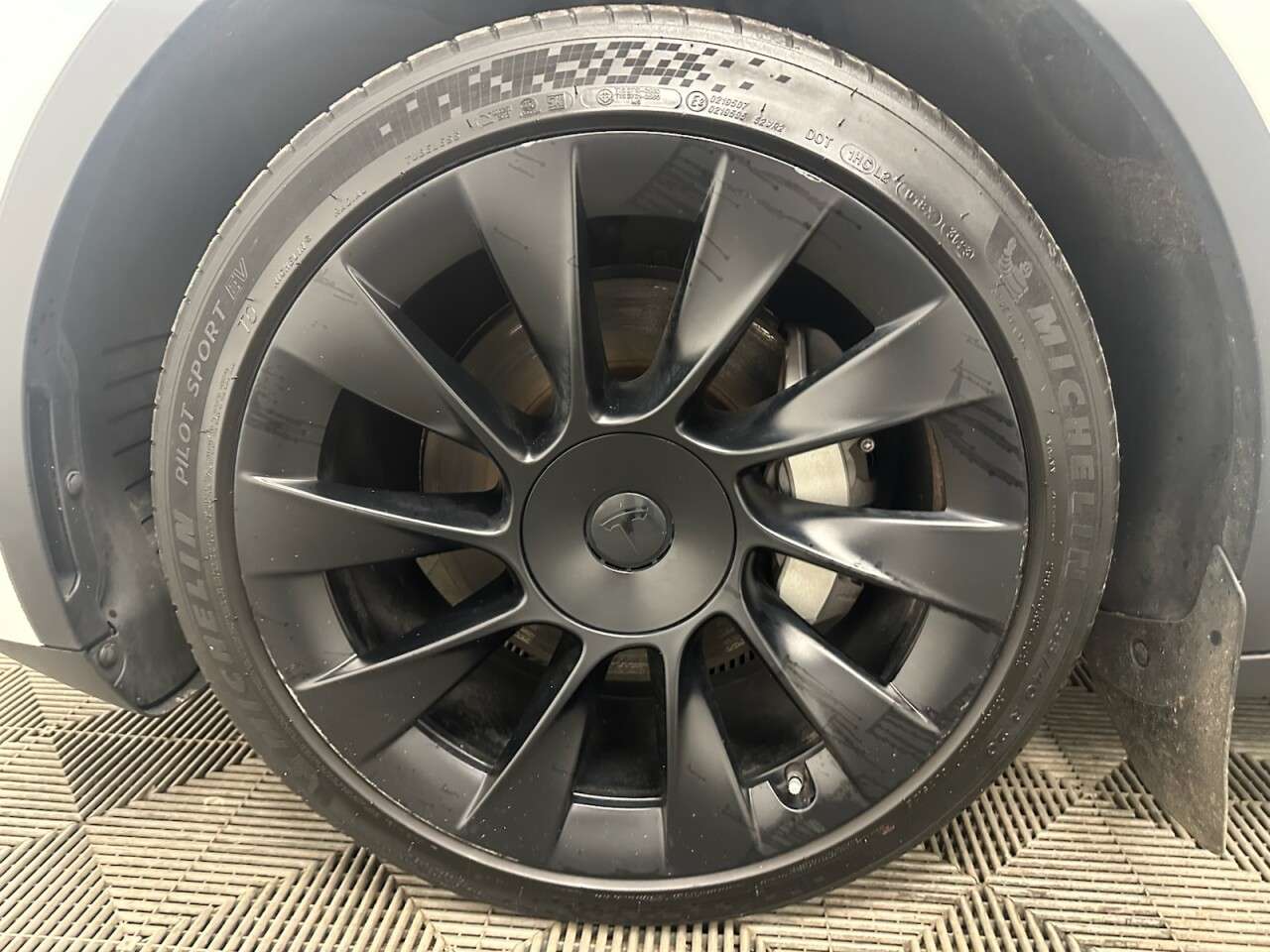 2022 TESLA MODEL Y 2022 TESLA MODEL Y