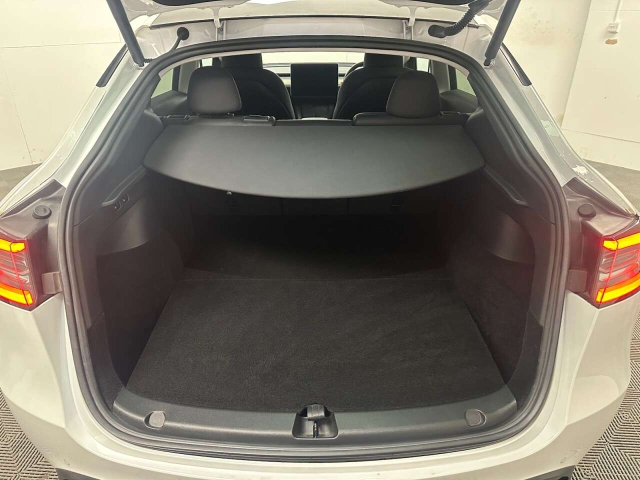 2022 TESLA MODEL Y 2022 TESLA MODEL Y