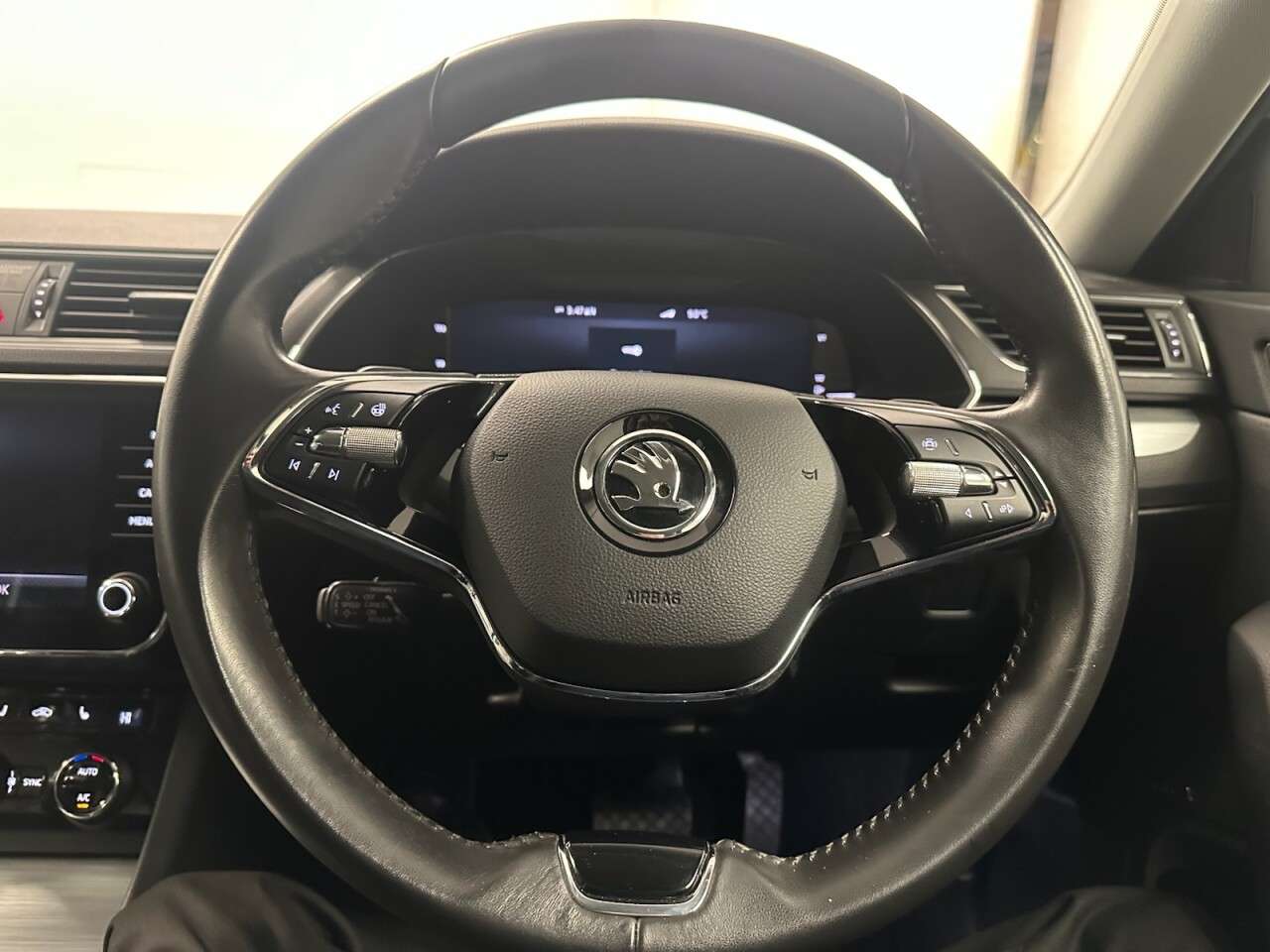 2021 SKODA SUPERB 2021 SKODA SUPERB