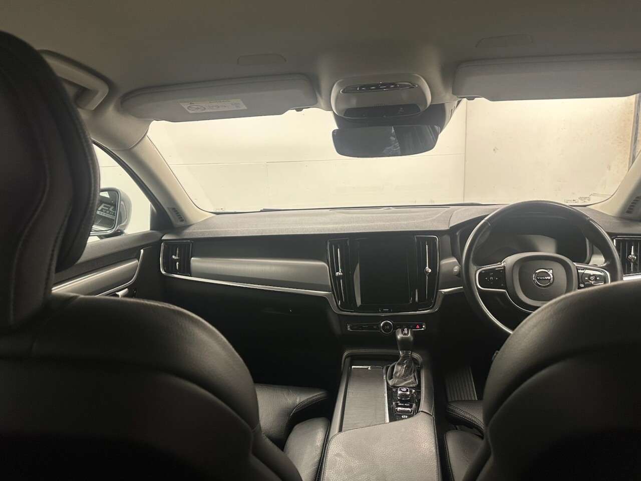 2019 VOLVO V90 2019 VOLVO V90