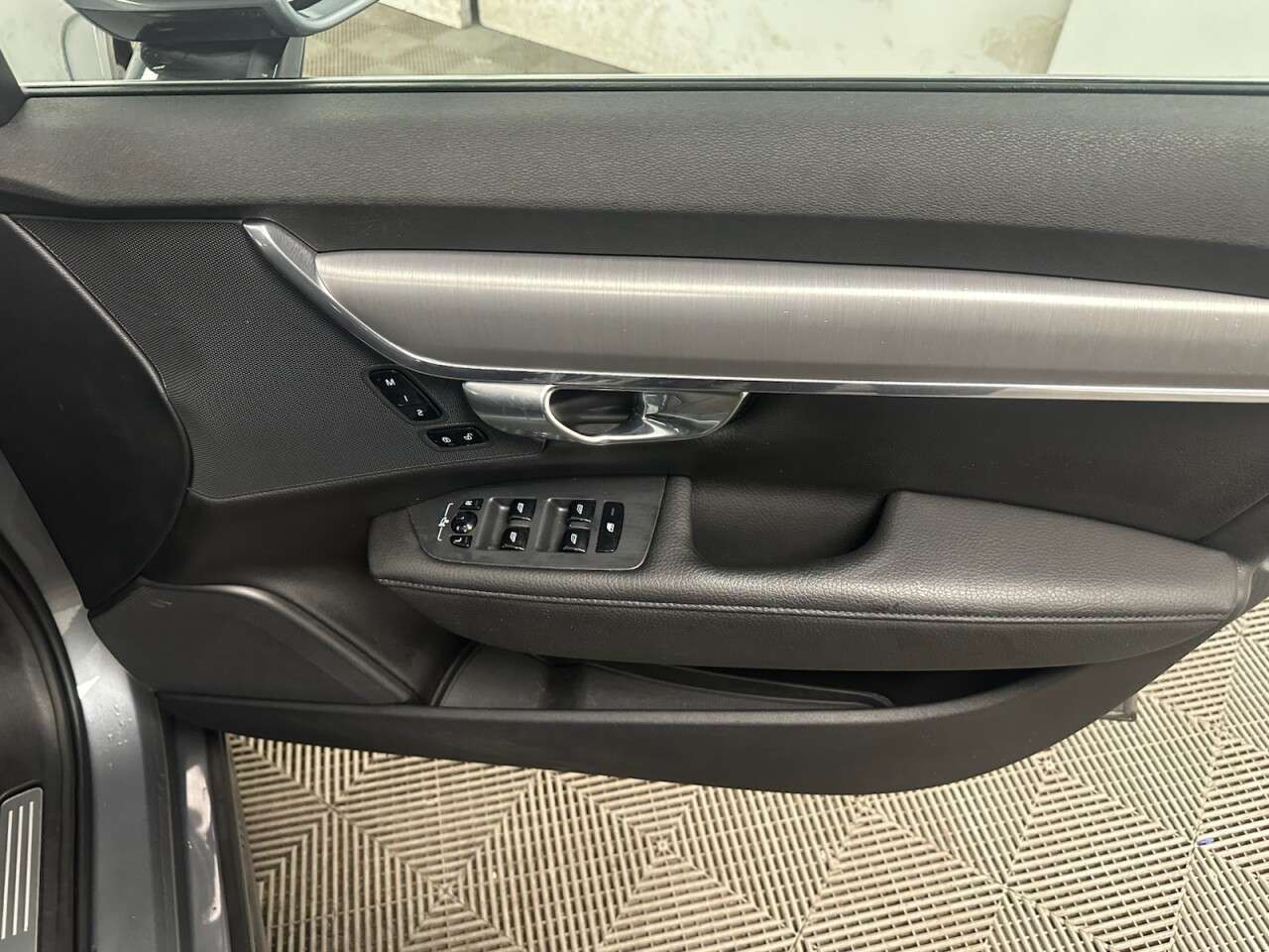 2019 VOLVO V90 2019 VOLVO V90