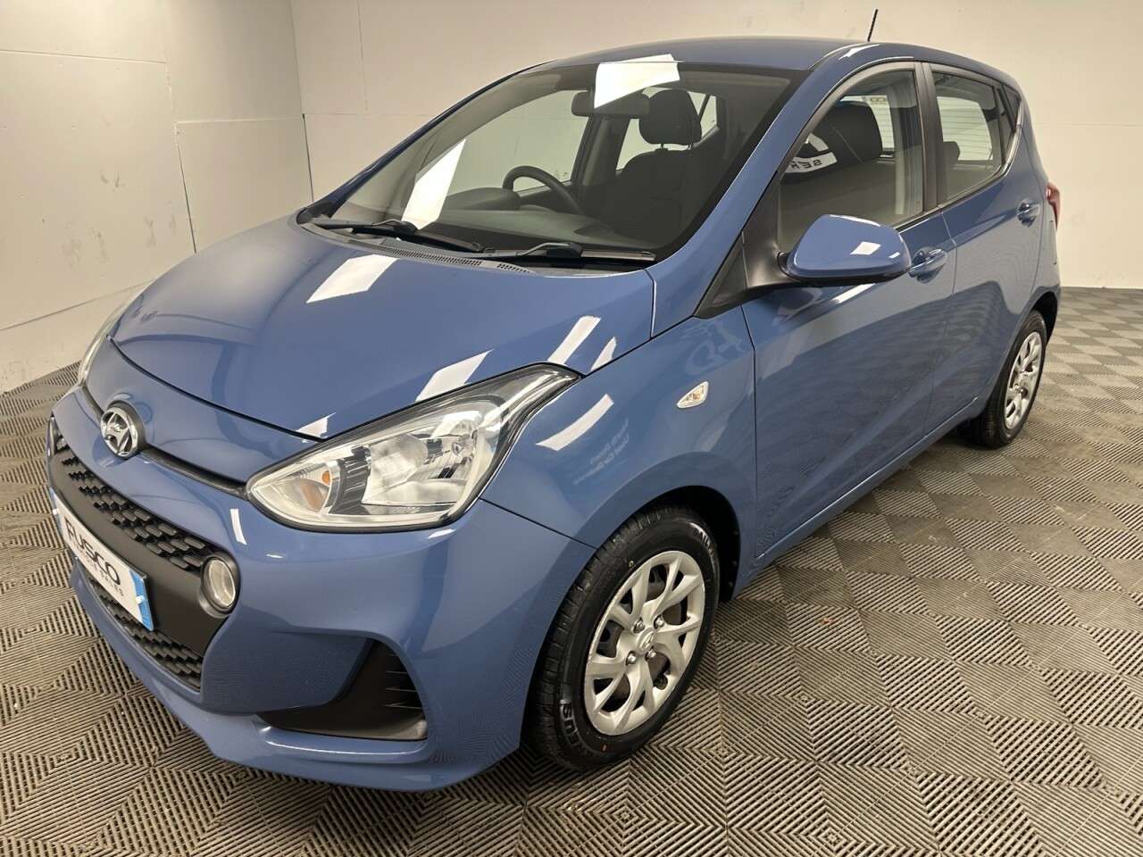 A 2017 HYUNDAI I10 1.0 SE Hatchback 5dr Petrol Manual Euro 6 (66 ps) Good Service History A 2017 HYUNDAI I10 1.0 SE Hatchback 5dr Petrol Manual Euro 6 (66 ps) Good Service History