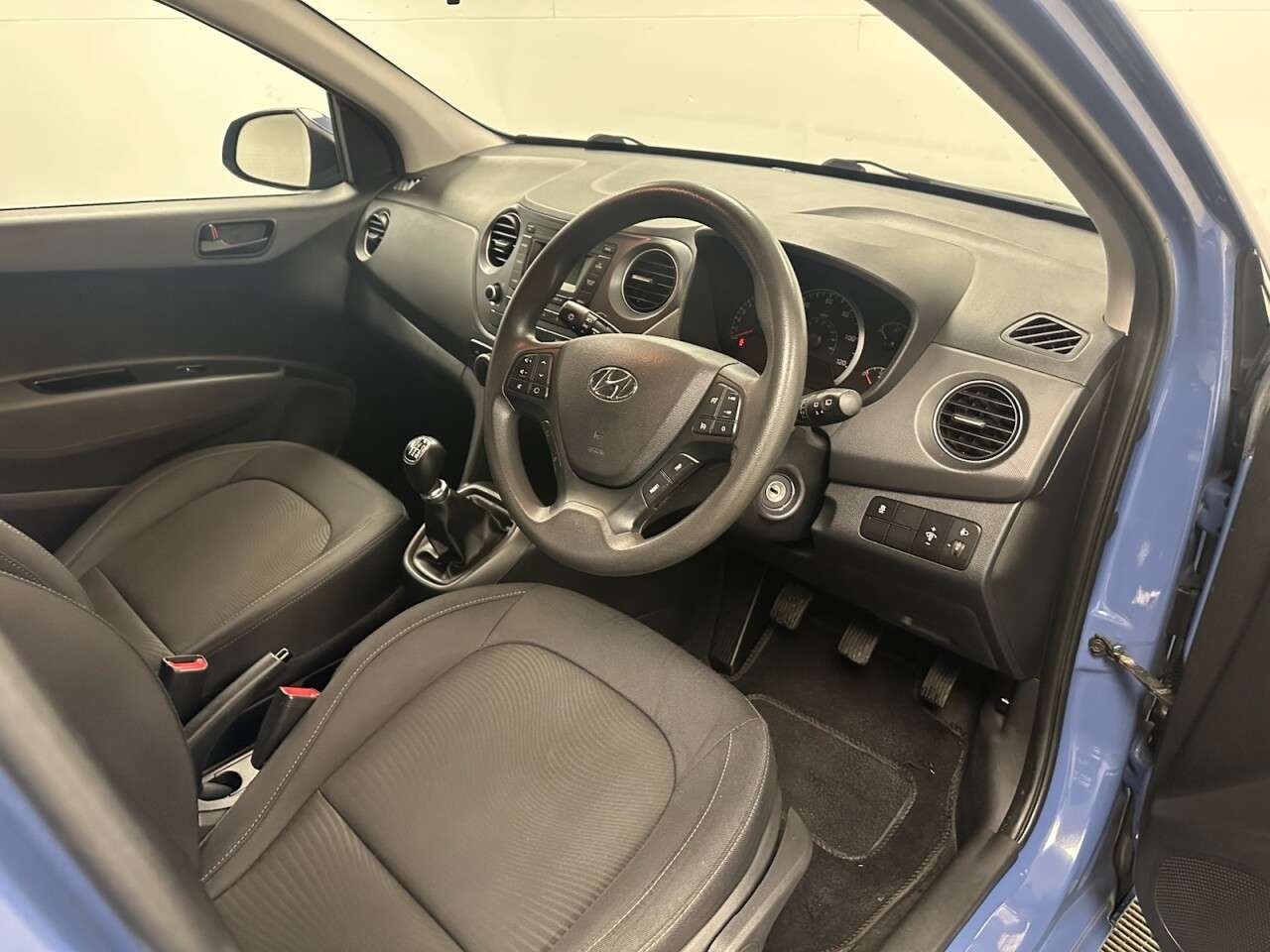 2017 HYUNDAI I10 2017 HYUNDAI I10