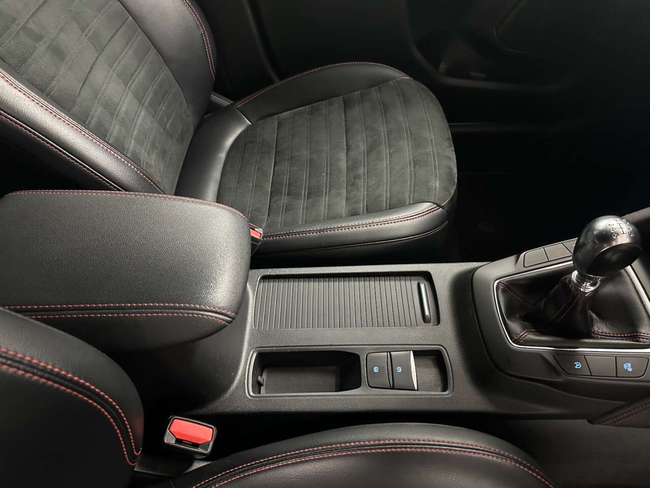 2021 FORD KUGA 2021 FORD KUGA