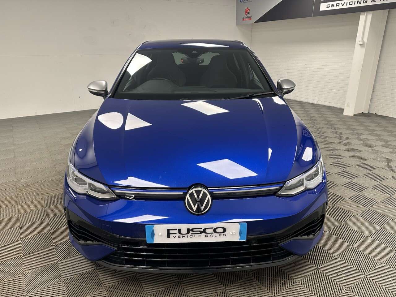 A 2021 VOLKSWAGEN GOLF 2.0 TSI R Hatchback 5dr Petrol DSG 4Motion Euro 6 (s/s) (320 ps) Keyless en A 2021 VOLKSWAGEN GOLF 2.0 TSI R Hatchback 5dr Petrol DSG 4Motion Euro 6 (s/s) (320 ps) Keyless en
