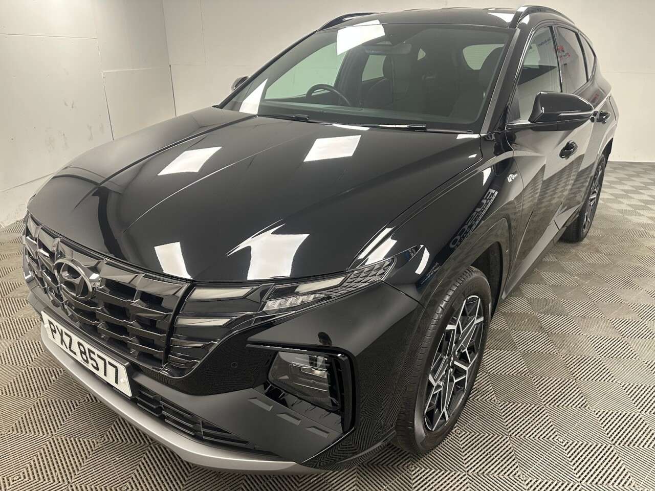 A 2021 HYUNDAI TUCSON 1.6 h T-GDi N Line SUV 5dr Petrol Hybrid Auto Euro 6 (s/s) (230 ps) APPLE/A A 2021 HYUNDAI TUCSON 1.6 h T-GDi N Line SUV 5dr Petrol Hybrid Auto Euro 6 (s/s) (230 ps) APPLE/A