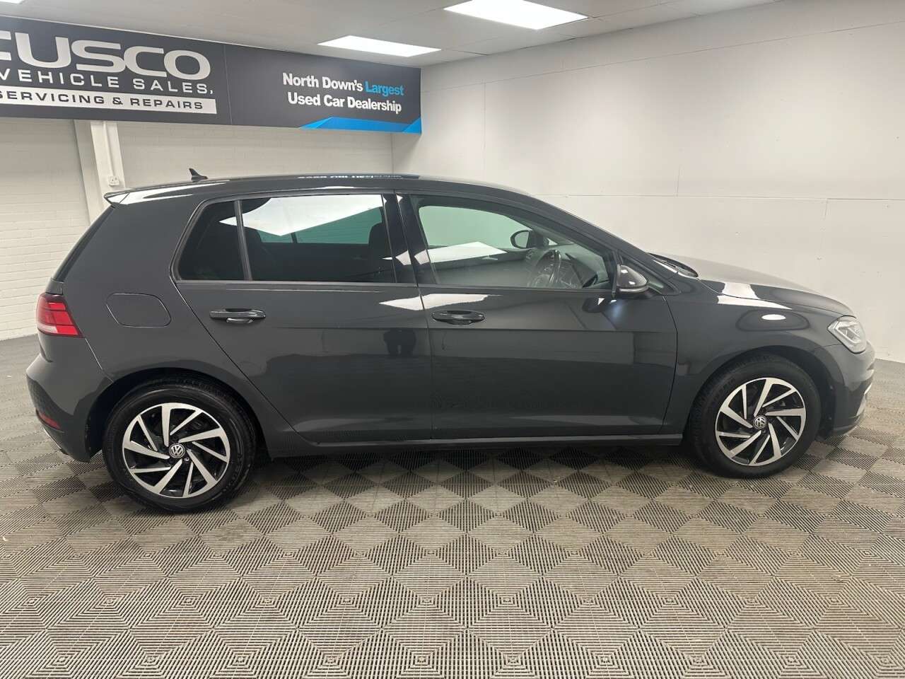 2019 VOLKSWAGEN GOLF 2019 VOLKSWAGEN GOLF