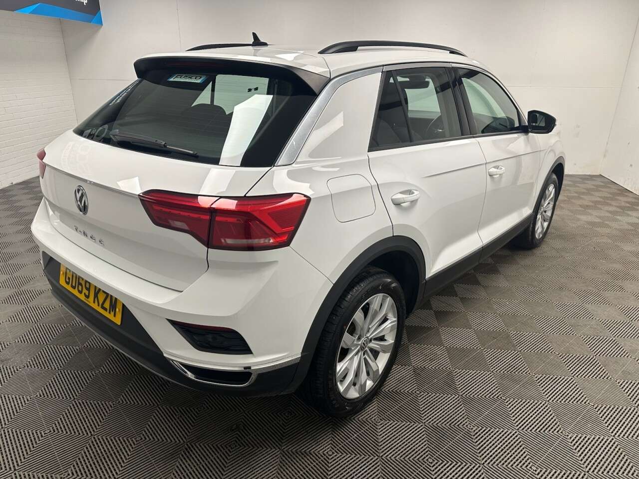 2020 VOLKSWAGEN T-ROC 2020 VOLKSWAGEN T-ROC