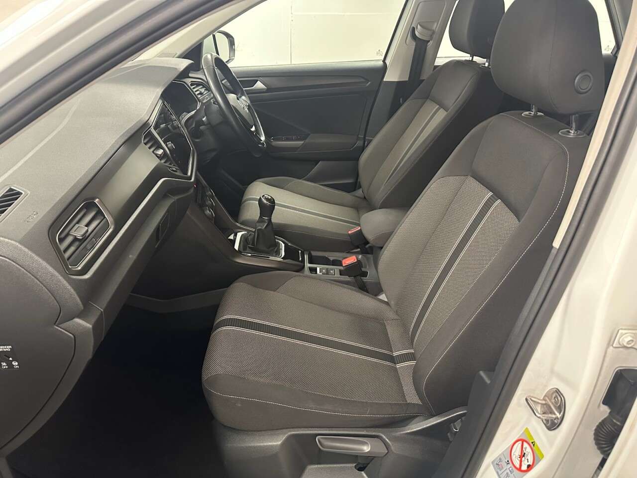 2020 VOLKSWAGEN T-ROC 2020 VOLKSWAGEN T-ROC