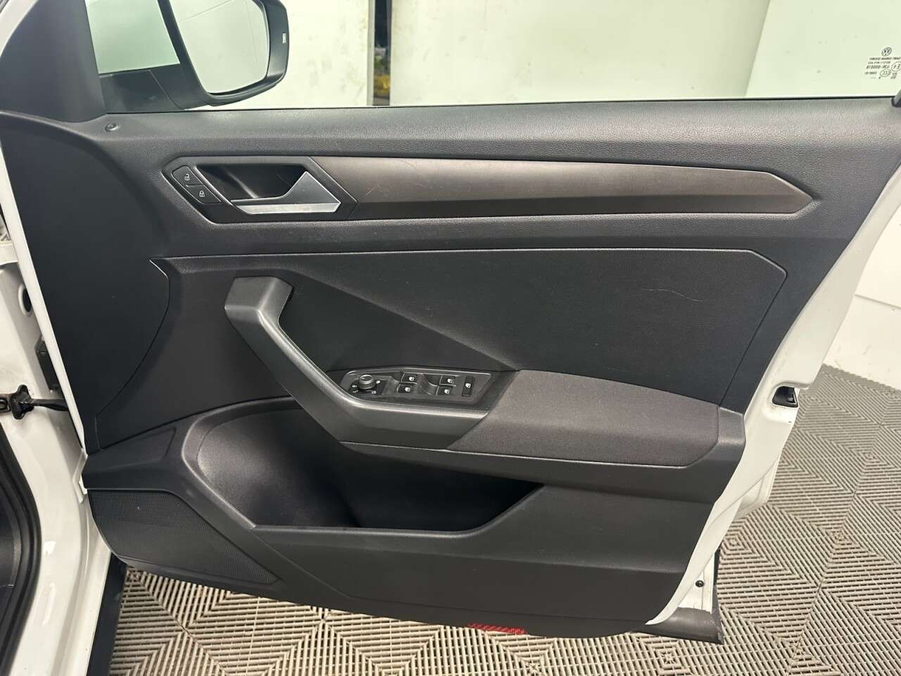 2020 VOLKSWAGEN T-ROC 2020 VOLKSWAGEN T-ROC