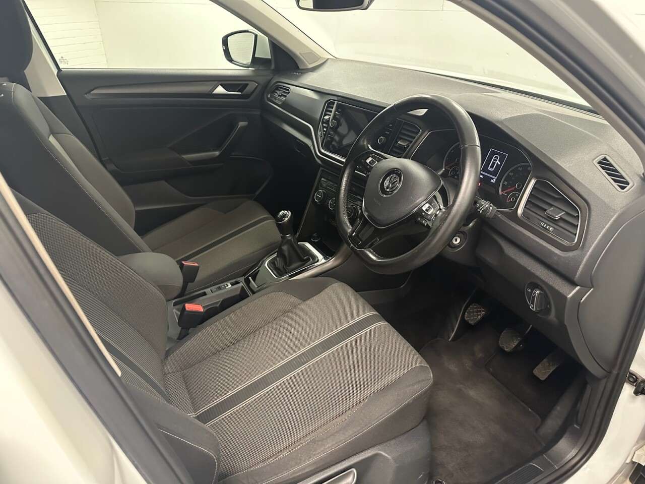 2020 VOLKSWAGEN T-ROC 2020 VOLKSWAGEN T-ROC