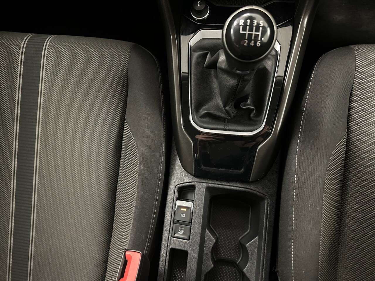 2020 VOLKSWAGEN T-ROC 2020 VOLKSWAGEN T-ROC