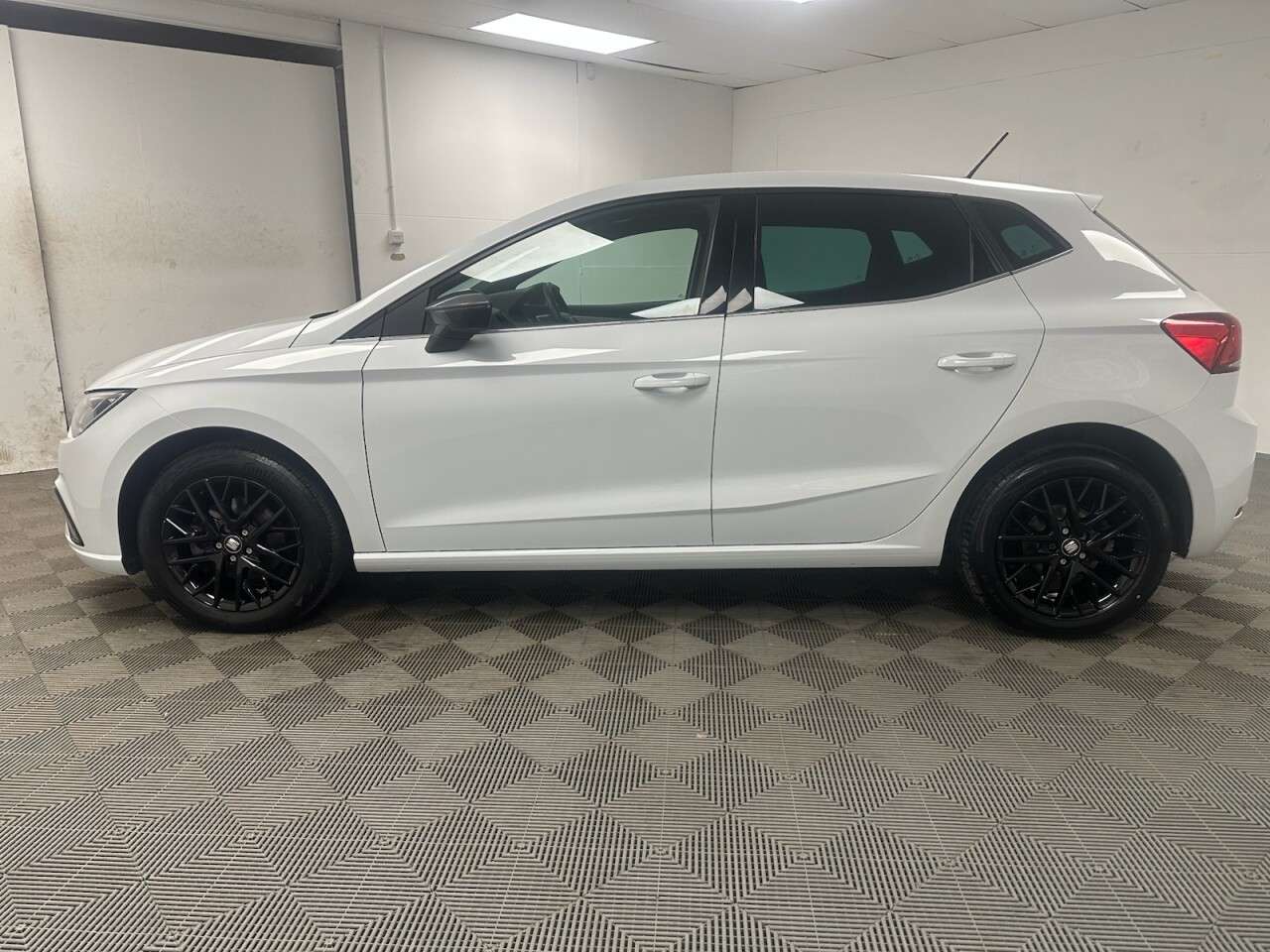 A 2021 SEAT IBIZA 1.0 TSI XCELLENCE Hatchback 5dr Petrol Manual Euro 6 (s/s) (110 ps) 1 Owner A 2021 SEAT IBIZA 1.0 TSI XCELLENCE Hatchback 5dr Petrol Manual Euro 6 (s/s) (110 ps) 1 Owner