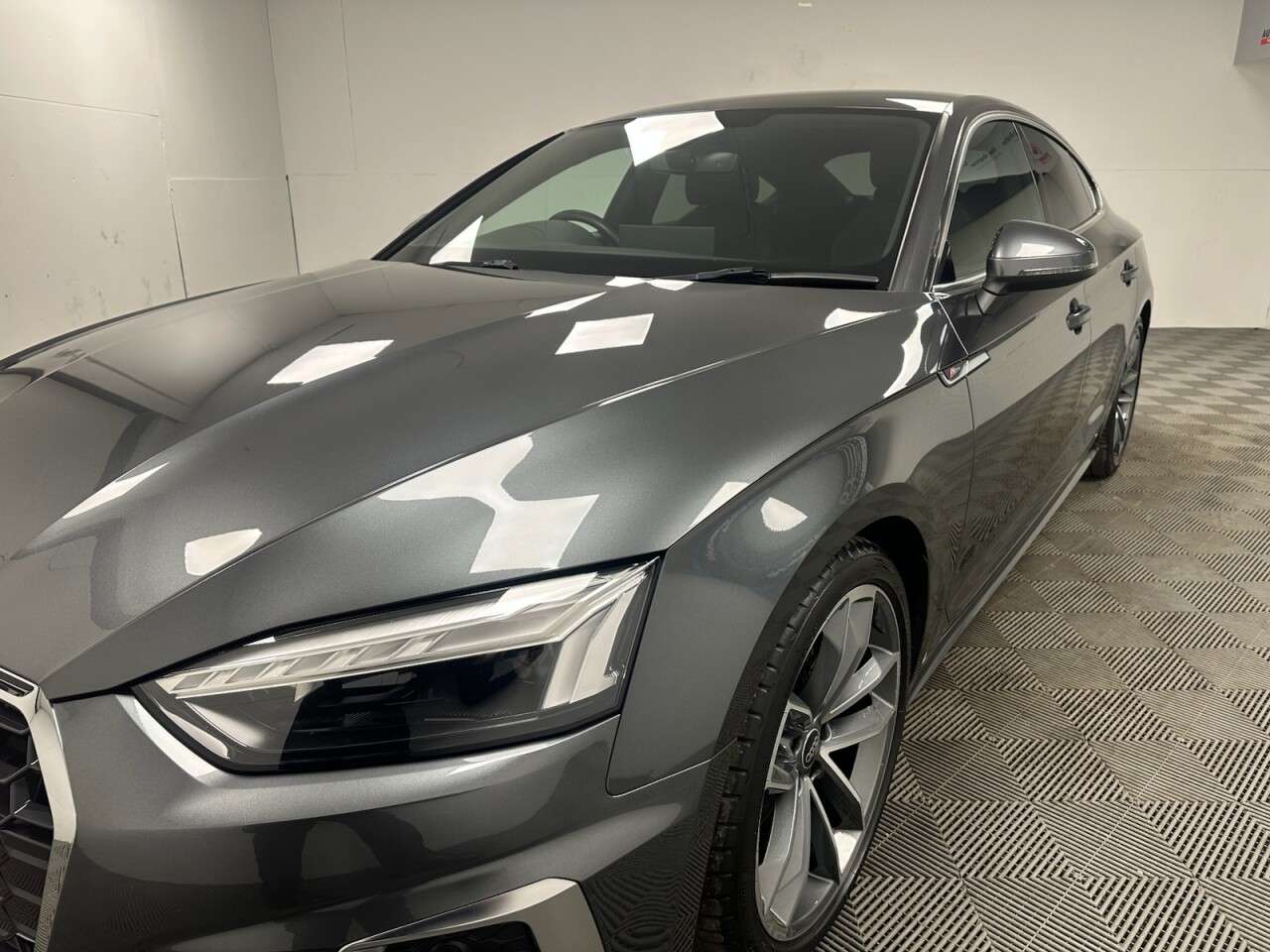 A 2022 AUDI A5 2.0 TDI 35 S line Sportback 5dr Diesel S Tronic Euro 6 (s/s) (163 ps) 1 Own A 2022 AUDI A5 2.0 TDI 35 S line Sportback 5dr Diesel S Tronic Euro 6 (s/s) (163 ps) 1 Own