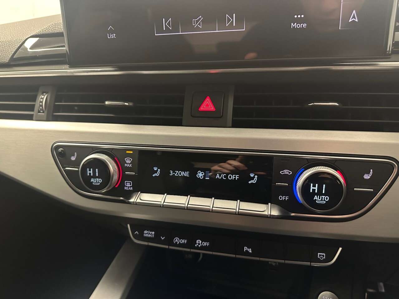 2022 AUDI A5 2022 AUDI A5