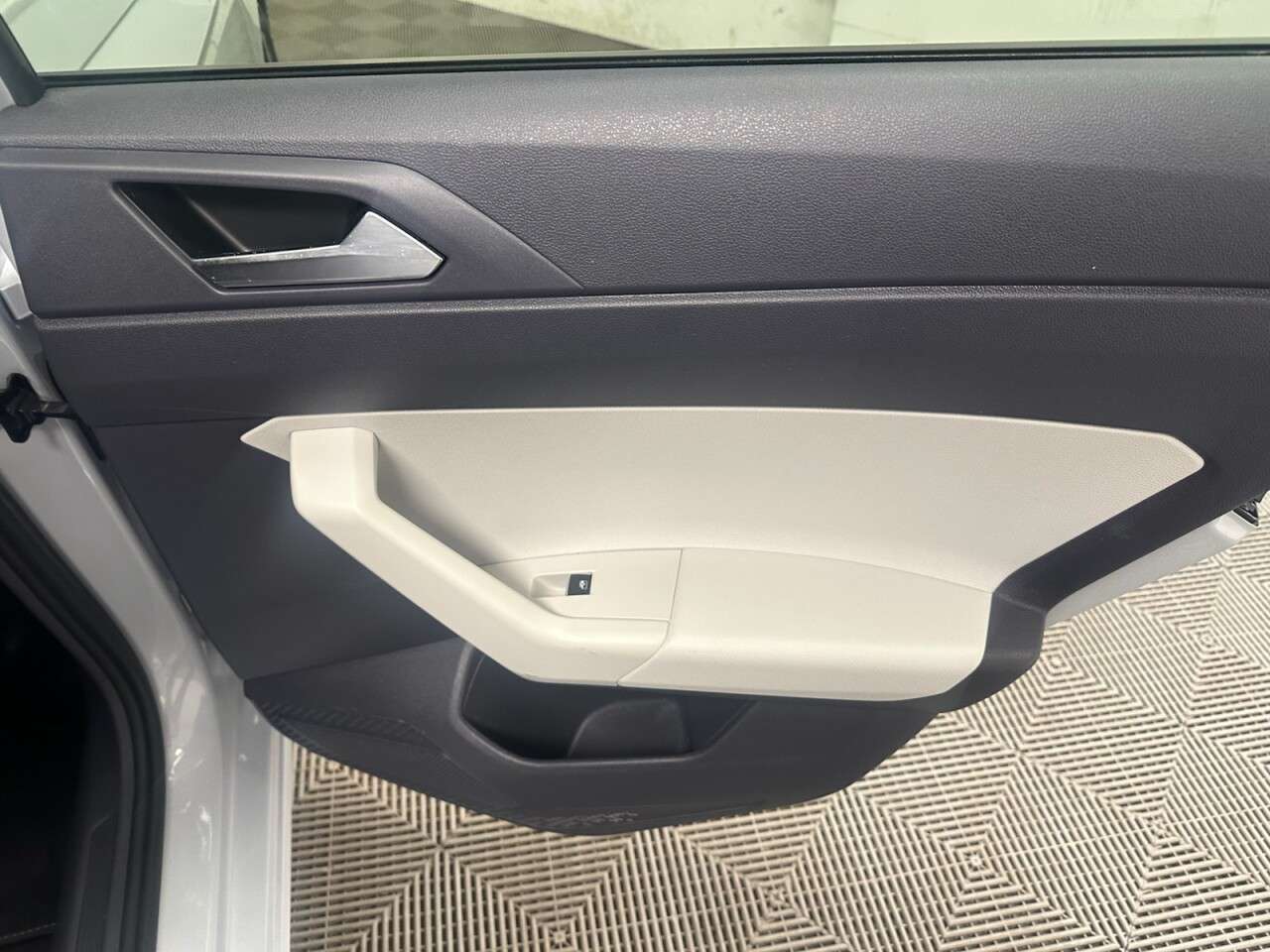 2019 VOLKSWAGEN POLO 2019 VOLKSWAGEN POLO