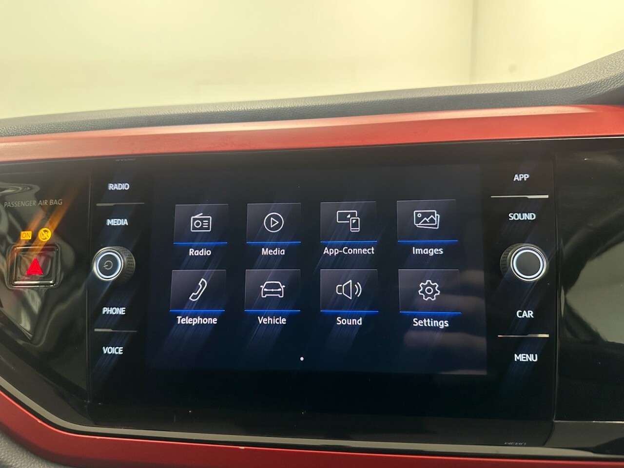 2019 VOLKSWAGEN POLO 2019 VOLKSWAGEN POLO