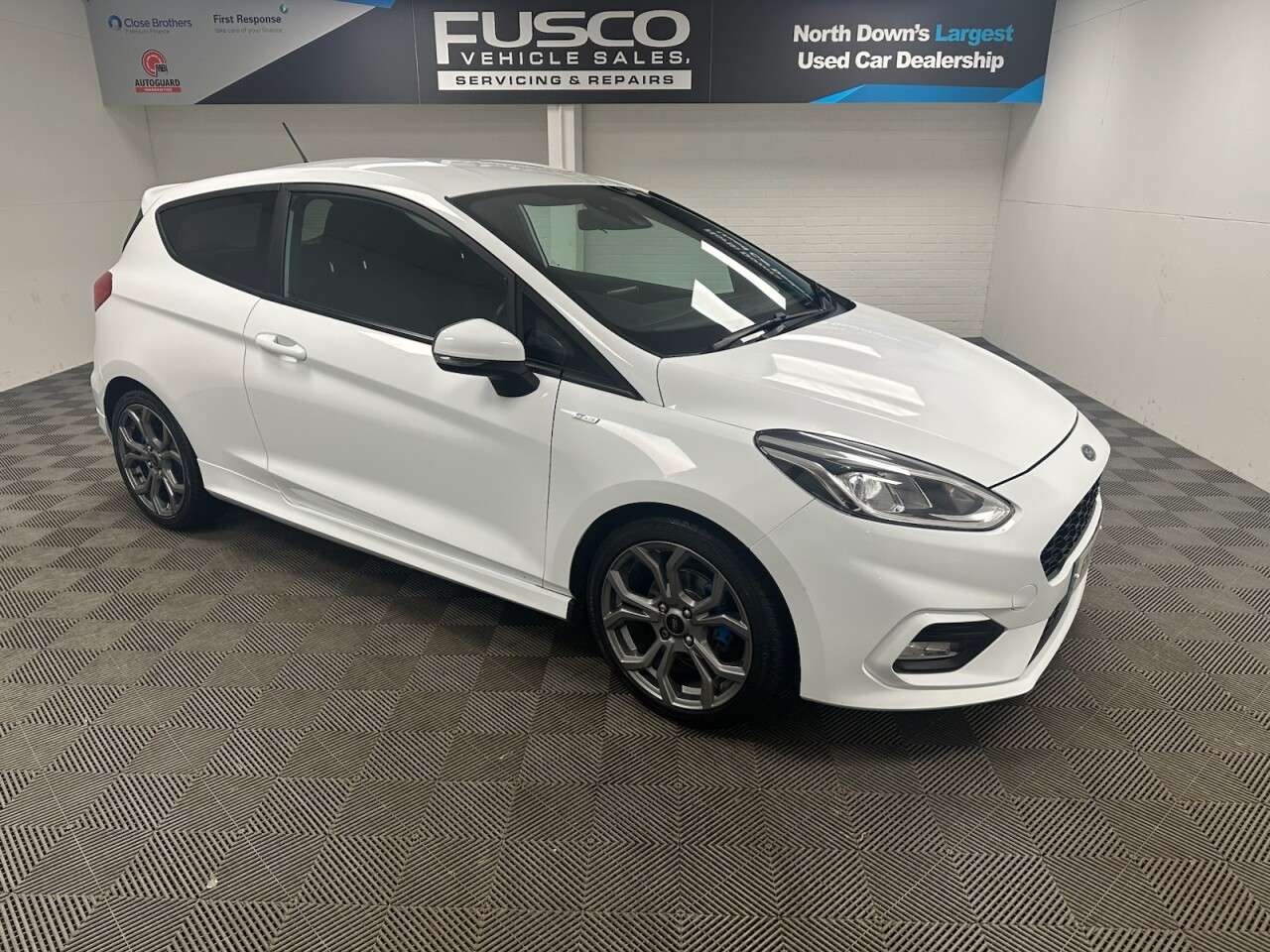 A 2018 FORD FIESTA 1.0T EcoBoost ST-Line Hatchback 3dr Petrol Manual Euro 6 (s/s) (140 ps) Blu A 2018 FORD FIESTA 1.0T EcoBoost ST-Line Hatchback 3dr Petrol Manual Euro 6 (s/s) (140 ps) Blu