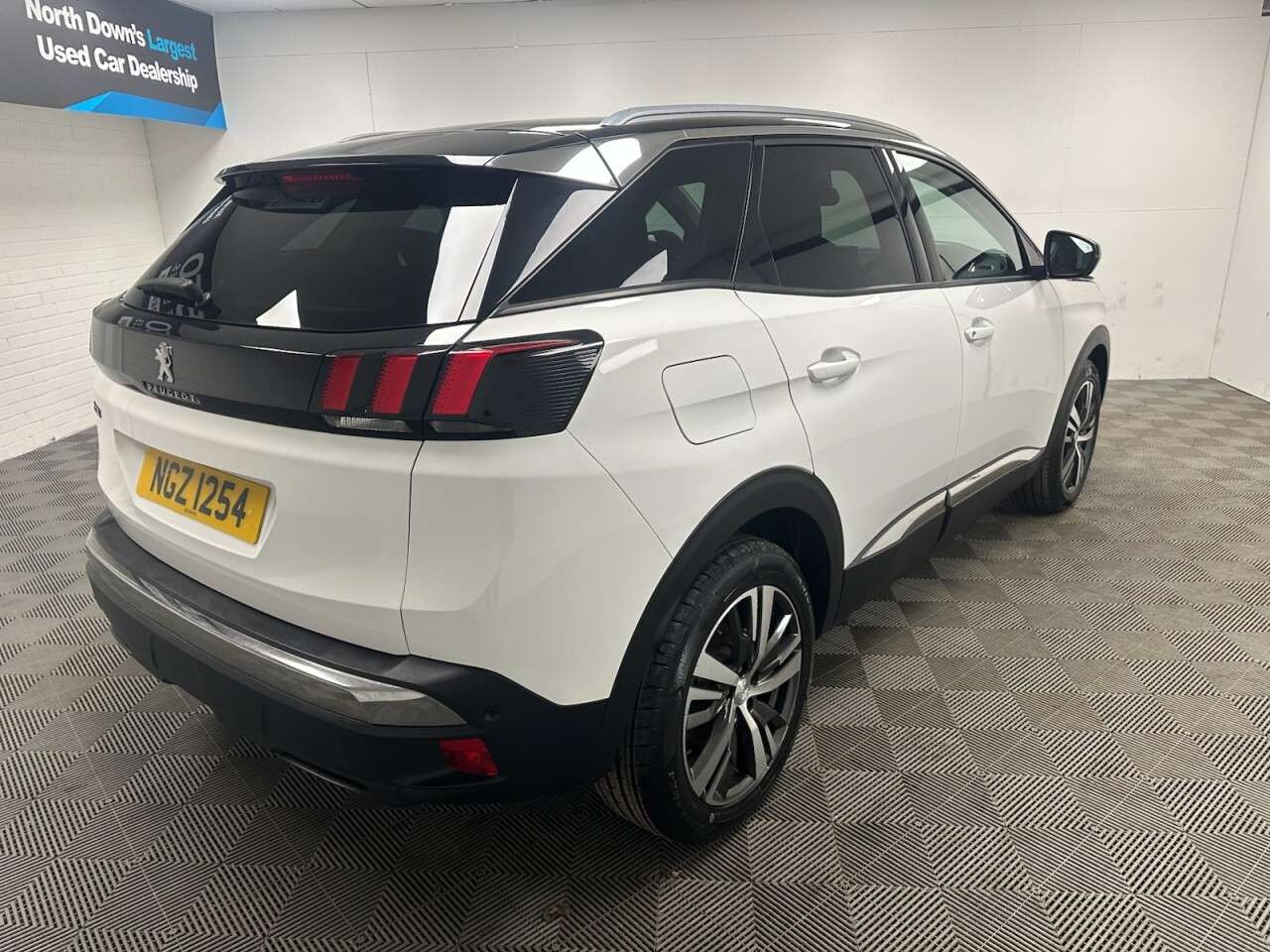 2019 PEUGEOT 3008 2019 PEUGEOT 3008