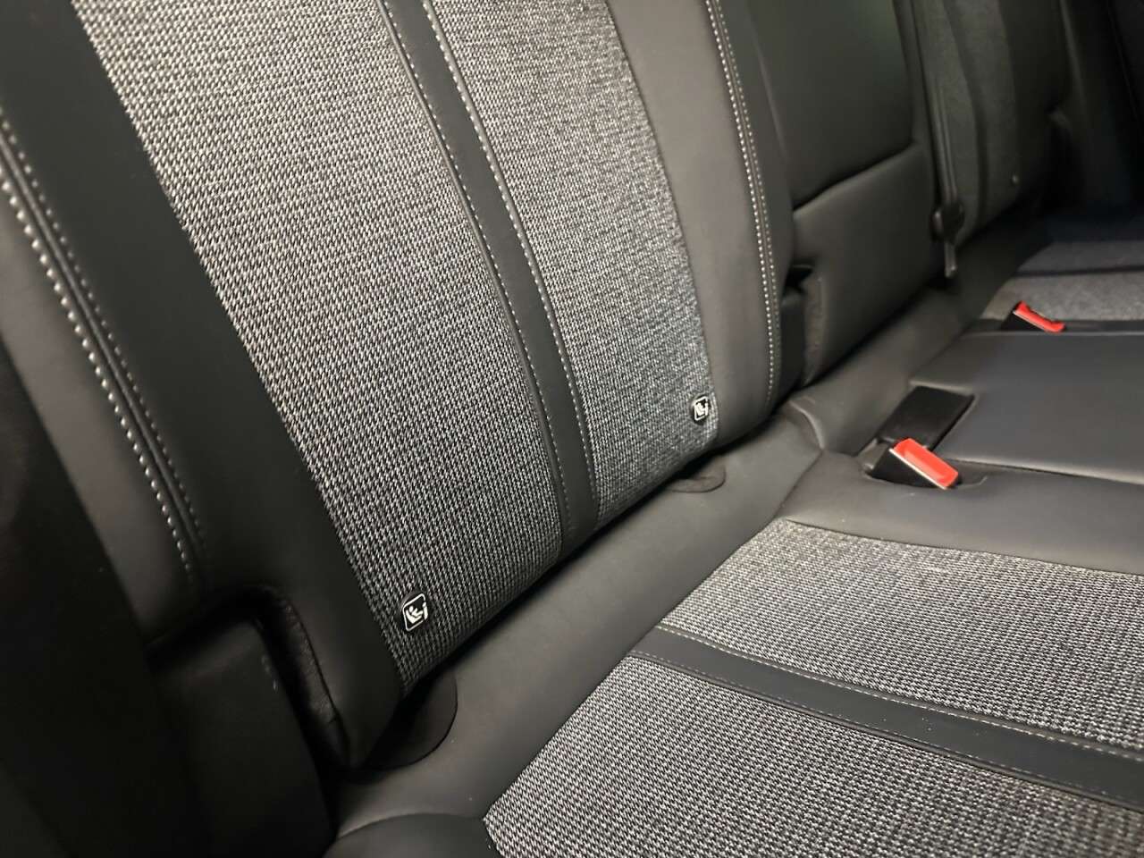 2019 PEUGEOT 3008 2019 PEUGEOT 3008