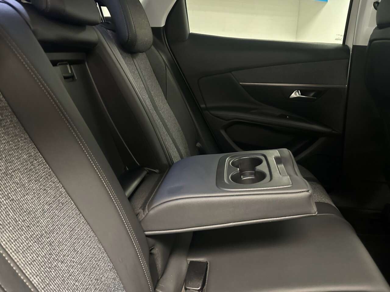 2019 PEUGEOT 3008 2019 PEUGEOT 3008