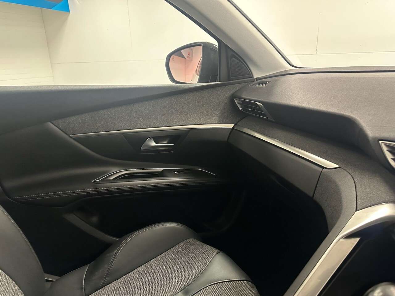 2019 PEUGEOT 3008 2019 PEUGEOT 3008