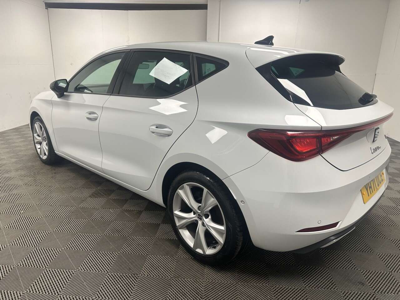 A 2021 SEAT LEON 1.5 TSI EVO FR Hatchback 5dr Petrol Manual Euro 6 (s/s) (130 ps) 1 Owner, A A 2021 SEAT LEON 1.5 TSI EVO FR Hatchback 5dr Petrol Manual Euro 6 (s/s) (130 ps) 1 Owner, A