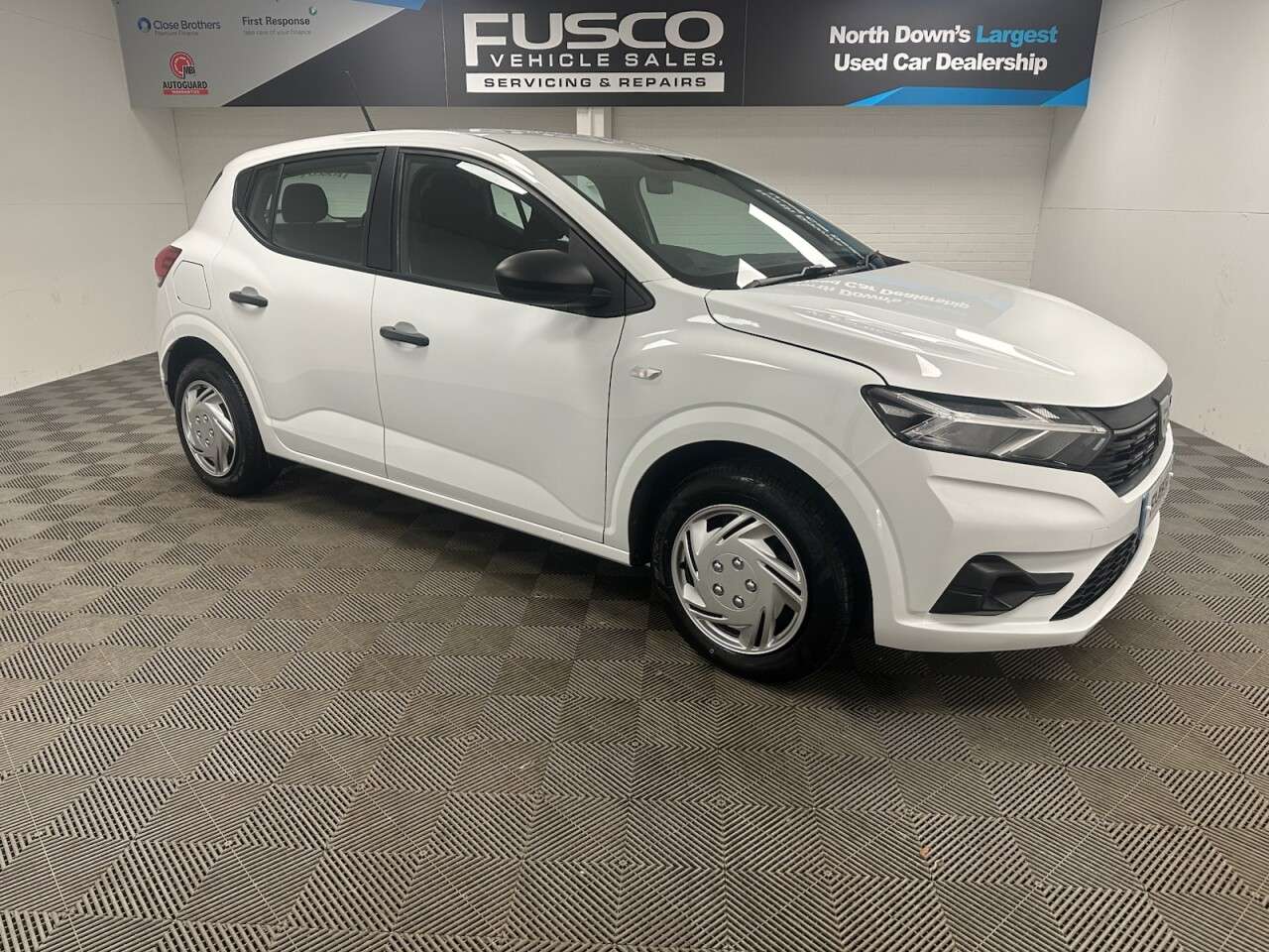 A 2022 DACIA SANDERO 1.0 TCe Bi-Fuel Essential Hatchback 5dr Bi Fuel Manual Euro 6 (s/s) (100 ps A 2022 DACIA SANDERO 1.0 TCe Bi-Fuel Essential Hatchback 5dr Bi Fuel Manual Euro 6 (s/s) (100 ps
