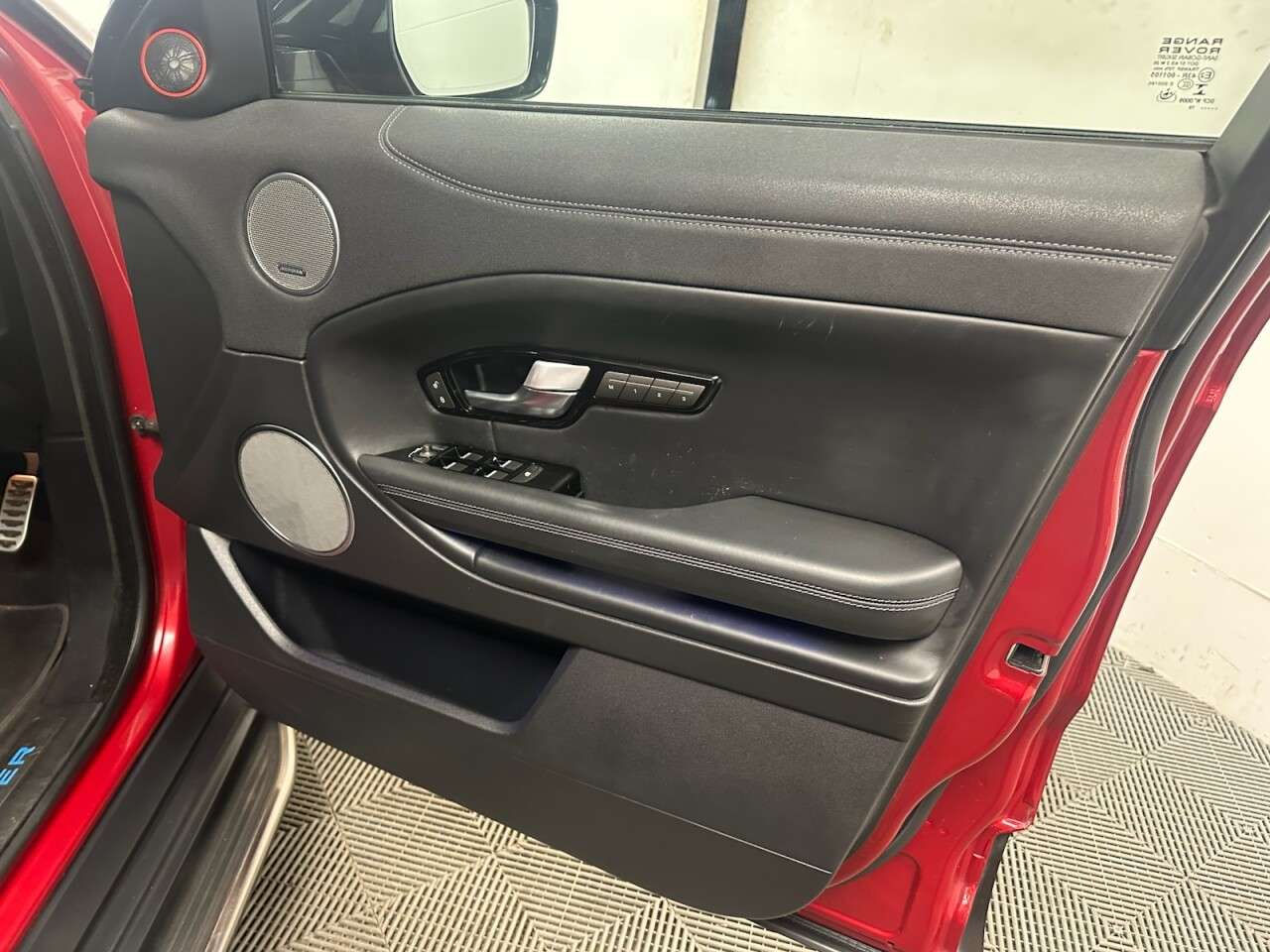 2019 LAND ROVER RANGE ROVER EVOQUE 2019 LAND ROVER RANGE ROVER EVOQUE