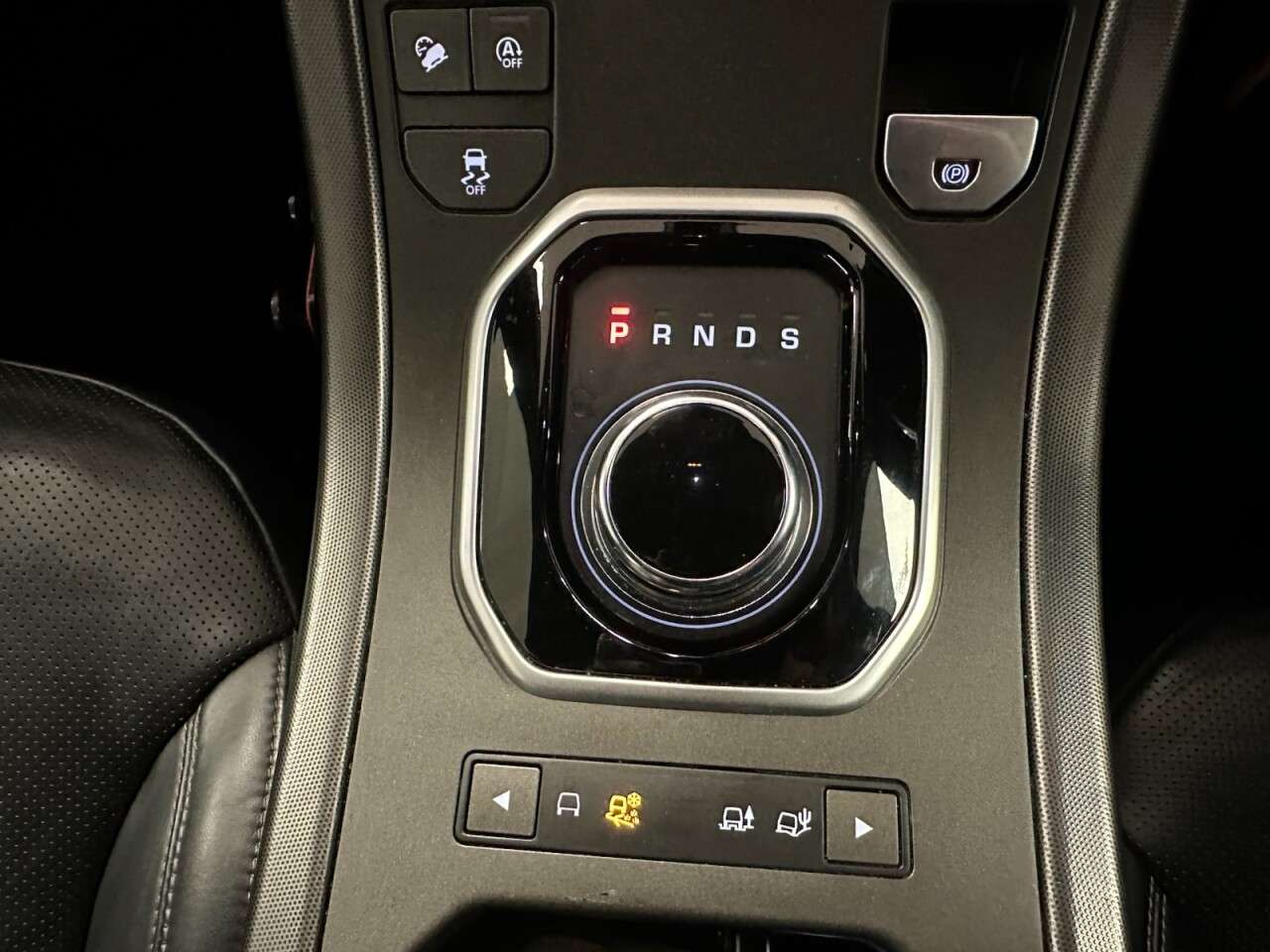 2019 LAND ROVER RANGE ROVER EVOQUE 2019 LAND ROVER RANGE ROVER EVOQUE