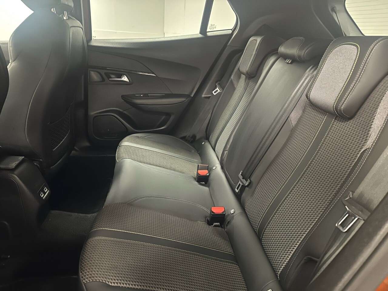 2021 PEUGEOT 2008 2021 PEUGEOT 2008