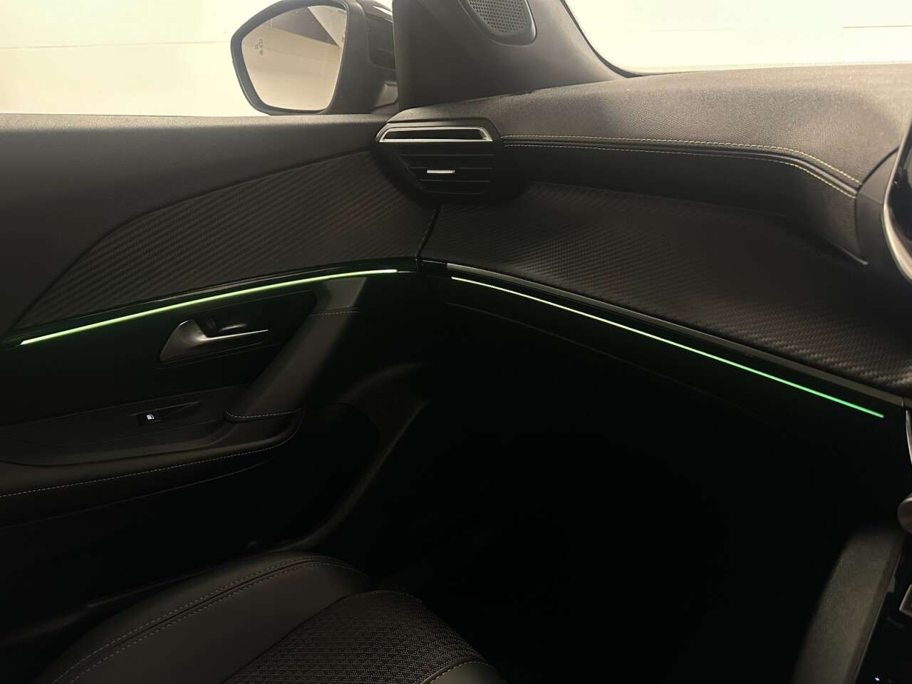 2021 PEUGEOT 2008 2021 PEUGEOT 2008