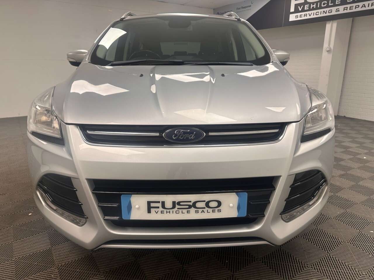 A 2016 FORD KUGA 2.0 TDCi Titanium SUV 5dr Diesel Manual 2WD Euro 6 (s/s) (150 ps) Sat Nav, A 2016 FORD KUGA 2.0 TDCi Titanium SUV 5dr Diesel Manual 2WD Euro 6 (s/s) (150 ps) Sat Nav,