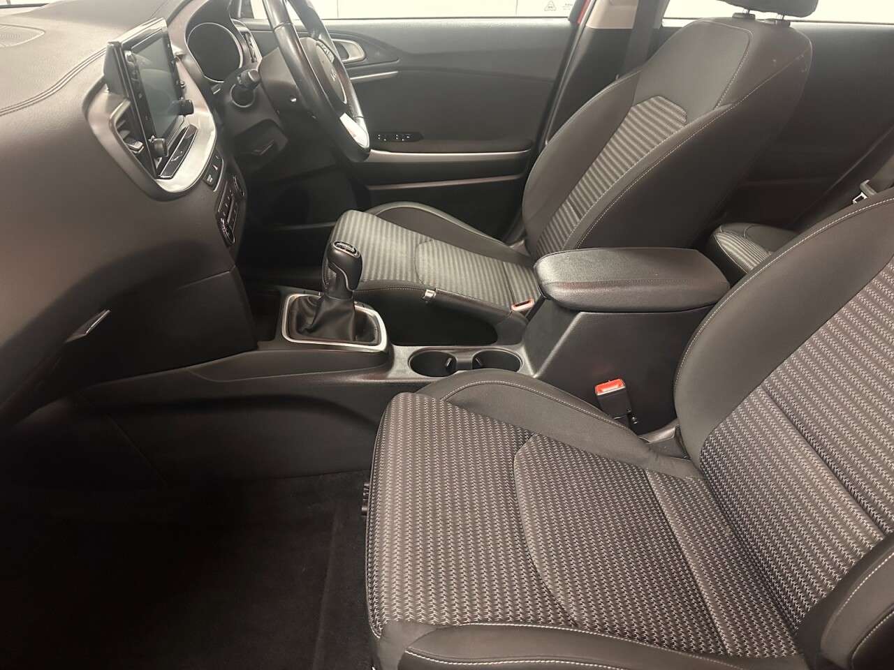 2022 KIA CEED 2022 KIA CEED